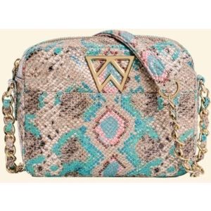 Kelly Wynne Mingle Mingle Mini